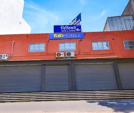 Fabhotel Nidhivan, Udhna Junction Surat Zewnętrze zdjęcie