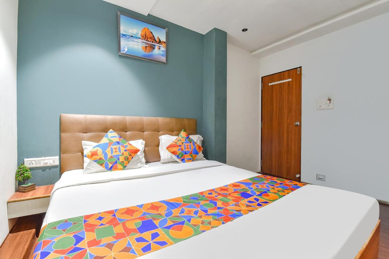 Fabhotel Nidhivan, Udhna Junction Surat Zewnętrze zdjęcie