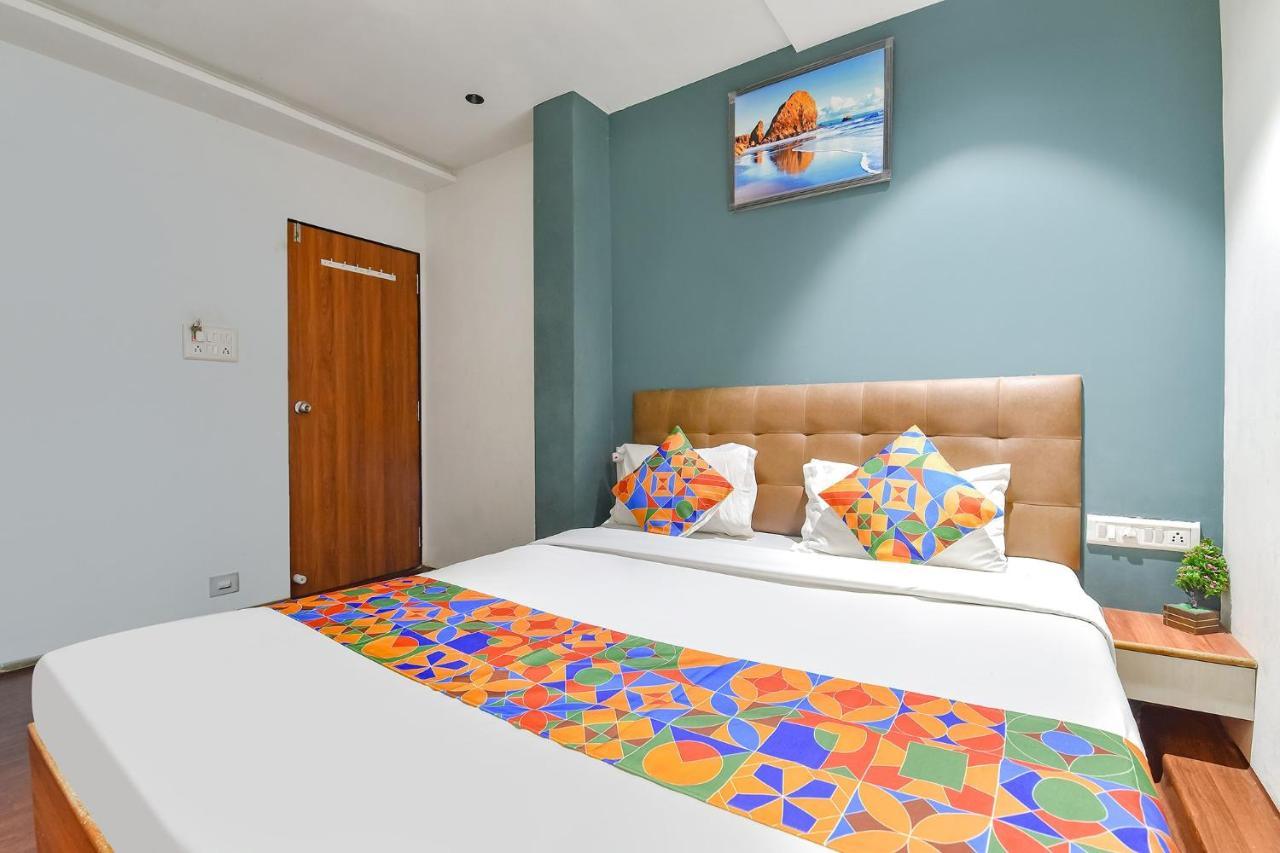 Fabhotel Nidhivan, Udhna Junction Surat Zewnętrze zdjęcie