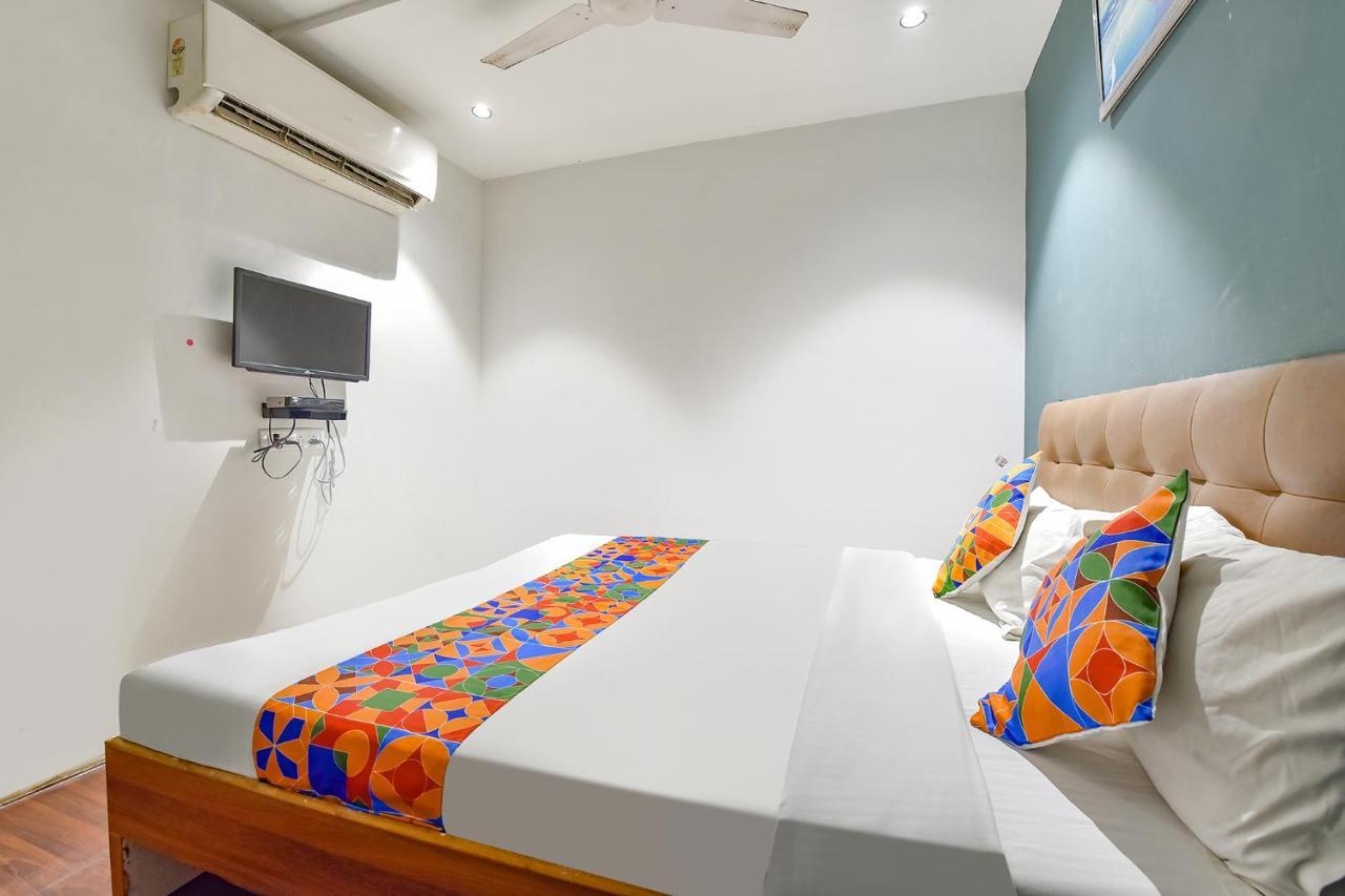 Fabhotel Nidhivan, Udhna Junction Surat Zewnętrze zdjęcie